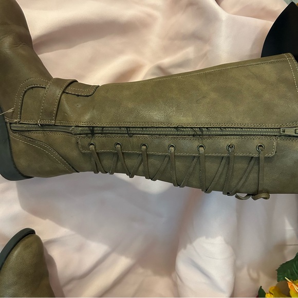 Girls knee high lace up boots - Picture 7 of 15
